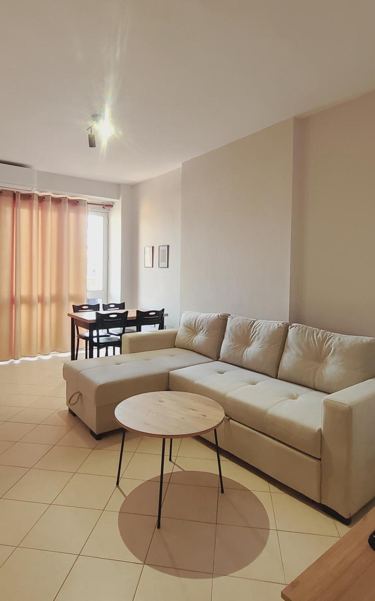 Leones Apartament Тирана Экстерьер фото