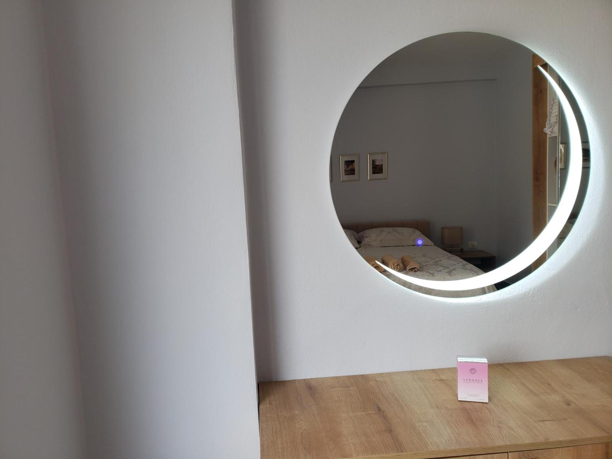 Leones Apartament Тирана Экстерьер фото