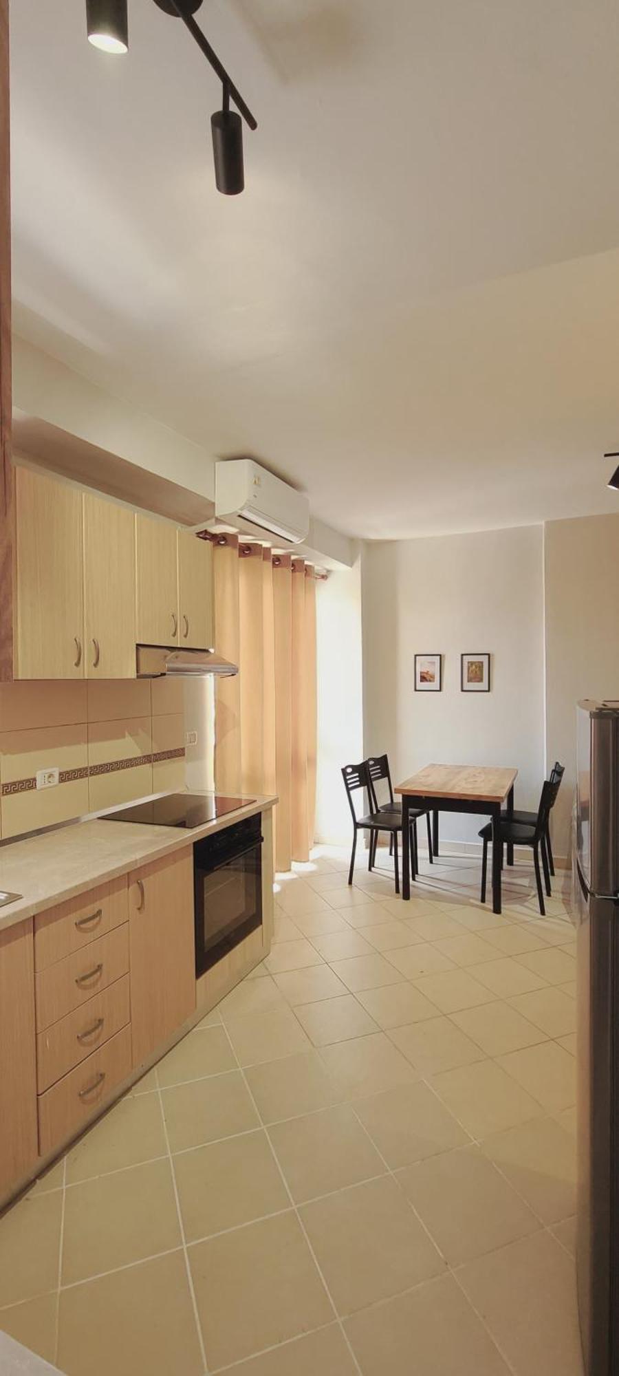 Leones Apartament Тирана Экстерьер фото